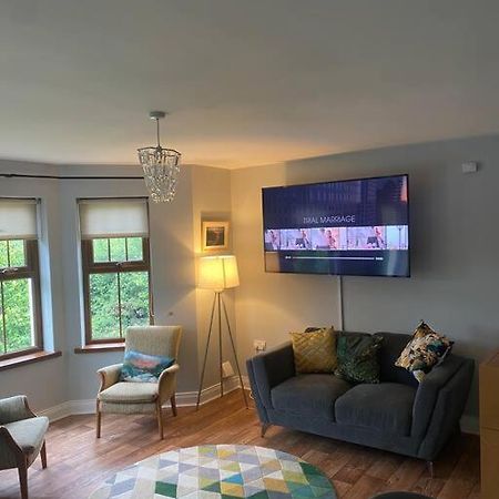 Cheerful 4-Bed Townhouse In Centre Of Newcastle Villa Newcastle  Buitenkant foto