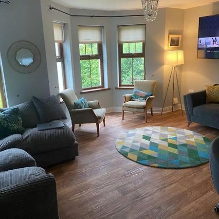 Cheerful 4-Bed Townhouse In Centre Of Newcastle Villa Newcastle  Buitenkant foto