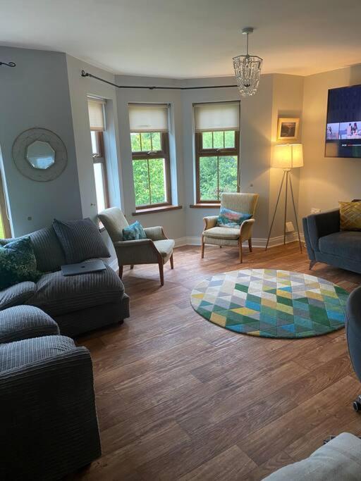 Cheerful 4-Bed Townhouse In Centre Of Newcastle Villa Newcastle  Buitenkant foto