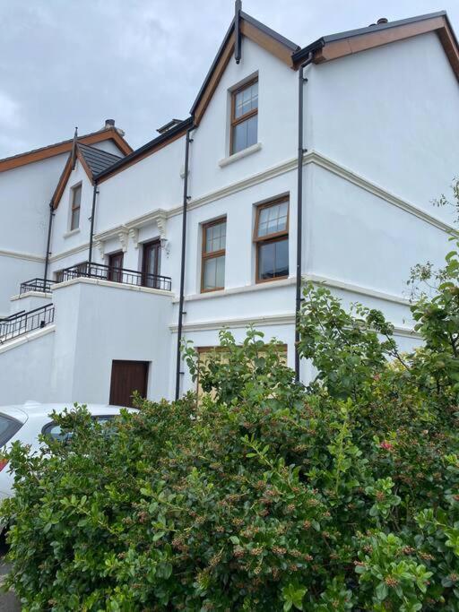 Cheerful 4-Bed Townhouse In Centre Of Newcastle Villa Newcastle  Buitenkant foto